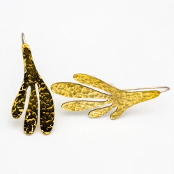 Boucles d'oreilles laminaire dépareillées