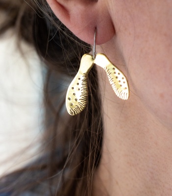 Boucles d’oreilles Akènes dépareillées