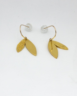 Boucles d'oreilles feuille petit modèle en laiton